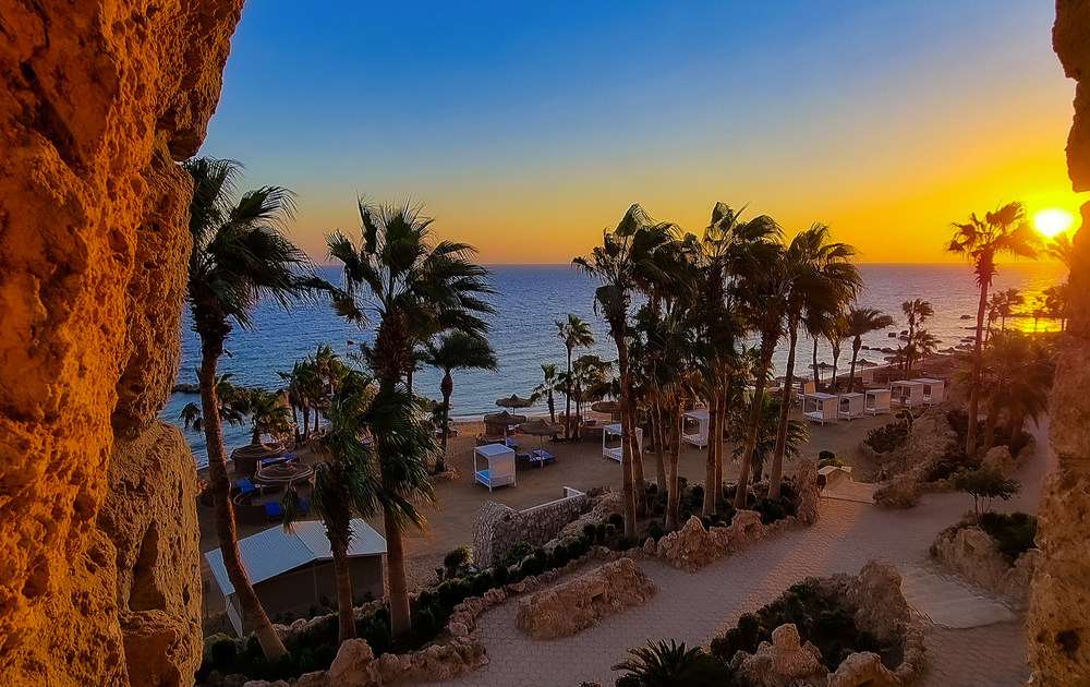 Sonnenaufgang über dem roten Meer in Hurghada 